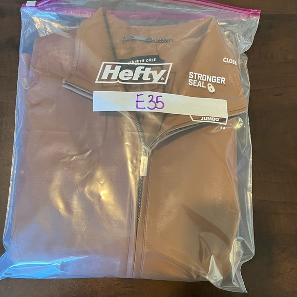 NWOT Kenneth Cole ladies faux leather jacket. Stylish, chic, trendy, classic. - Picture 7 of 7